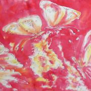 motyle w jasnej czerwieni - krepa - szal jedwabny ręcznie malowany