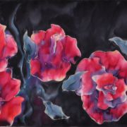 róże bordowe w czarnym - krepa - szal jedwabny ręcznie malowany