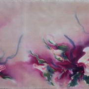 róże na śliwkowym tle - habotai8 - szal jedwabny ręcznie malowany